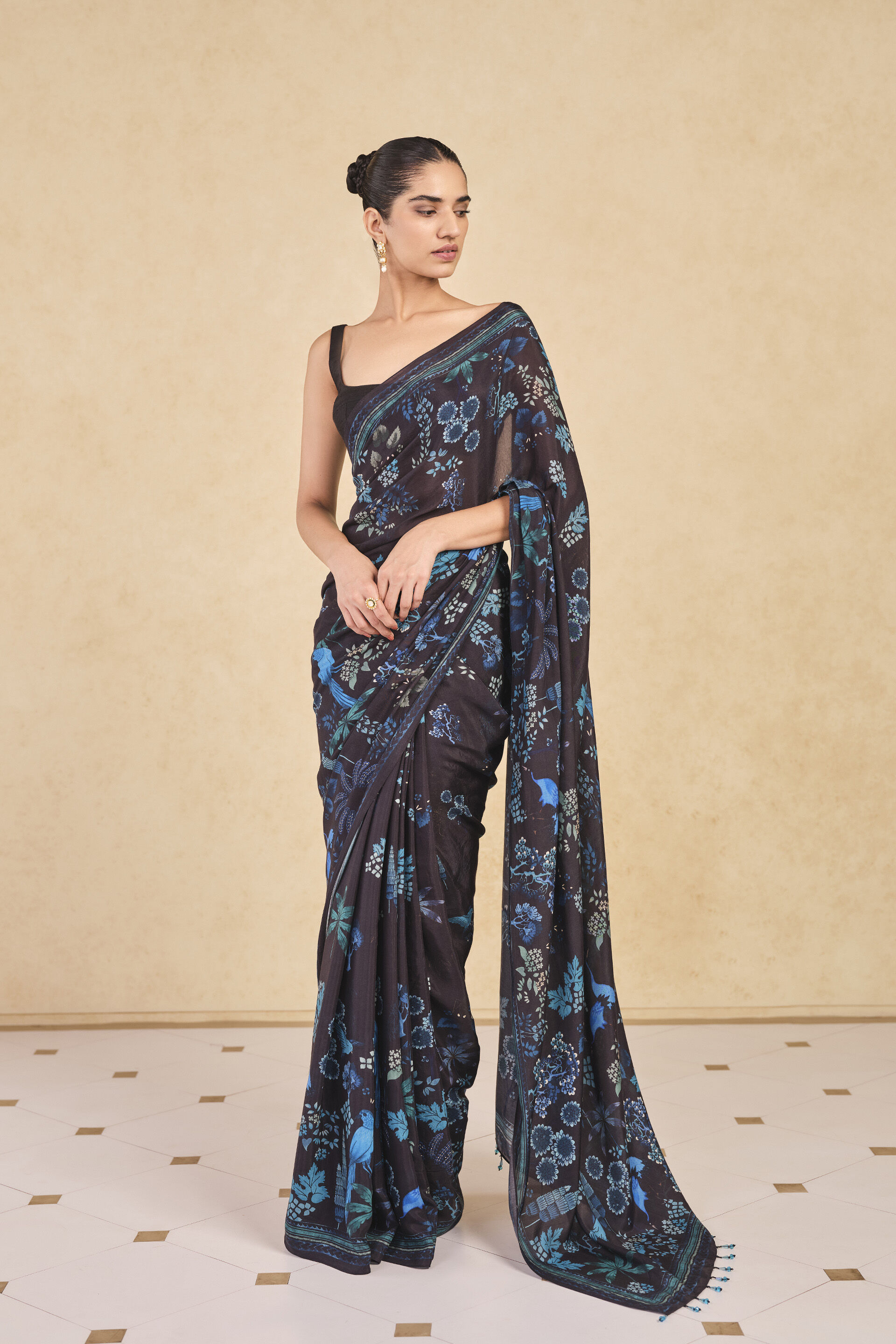 Avis Printed Saree - Black, Black, image 1